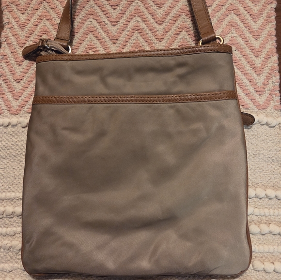 Michael Kors Purse In Tan - Picture 12 of 12